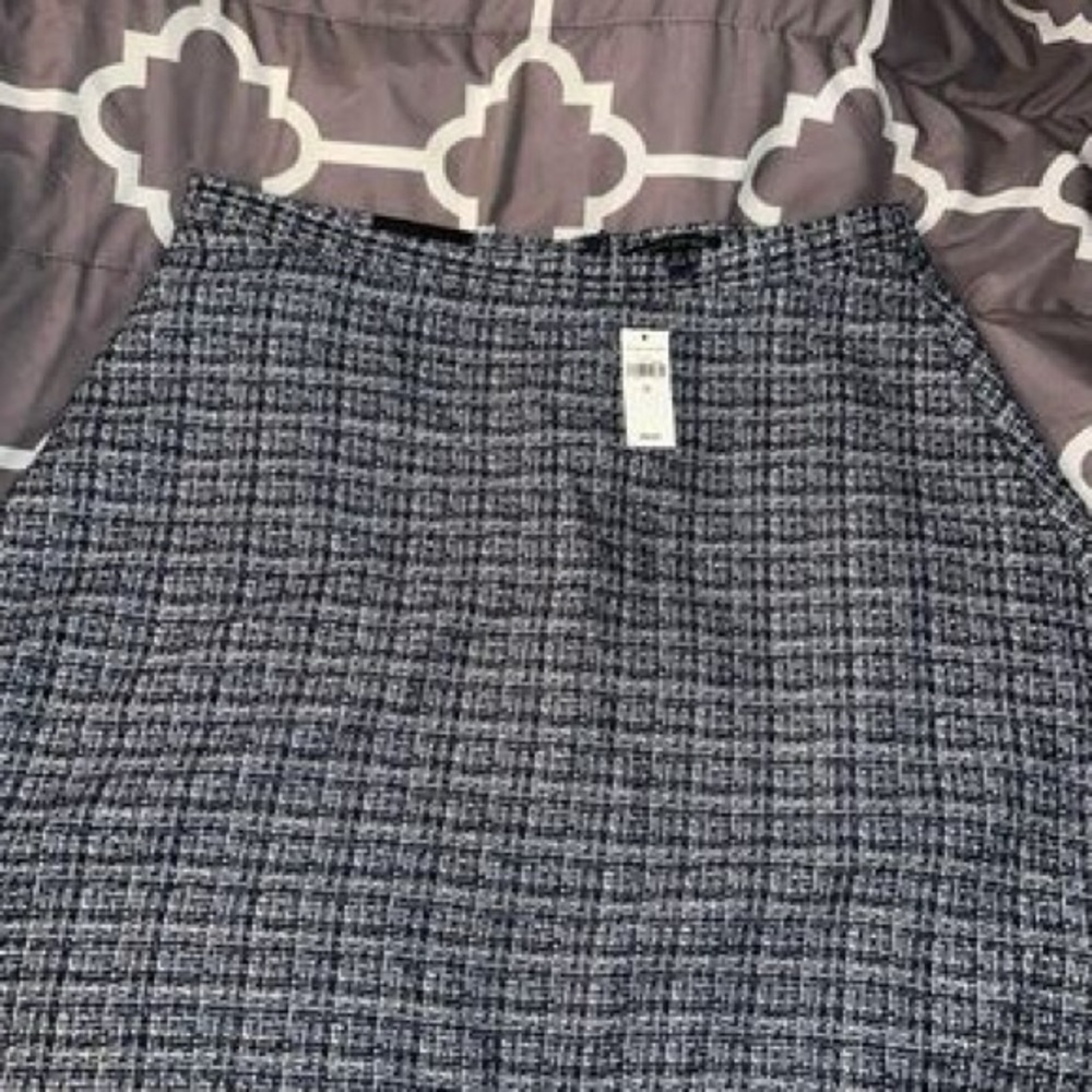 Womens Banana republic skirt - new w/ tag